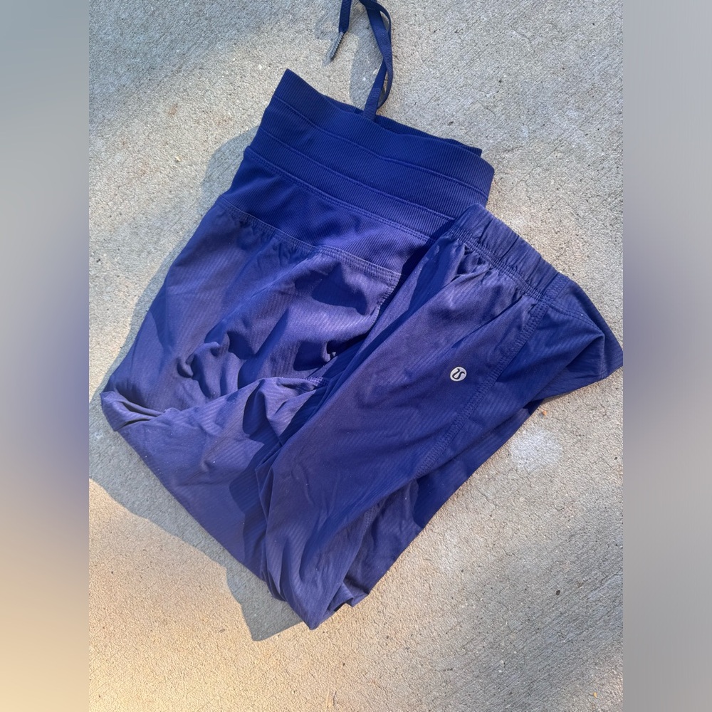 Lululemon Dance Crops